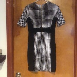 Michael Kors Dresses - White and black Michel kors dress Michael Kors Dresses - White and black Michel kors dress